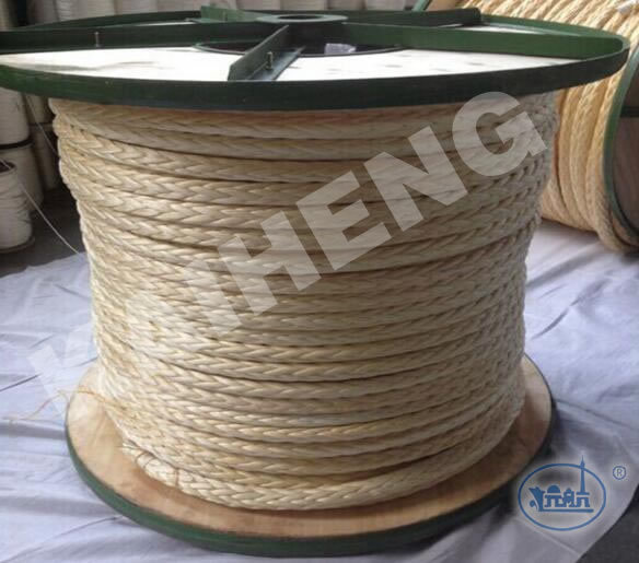 Ultra - high molecular weight polyethylene cable